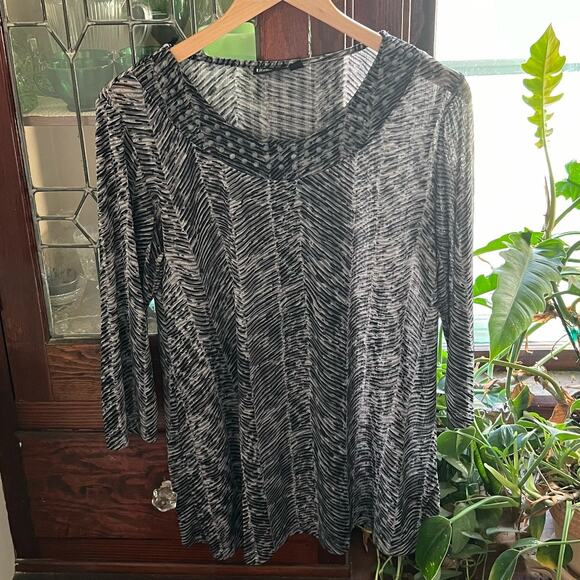 Effortless Style by Citiknits Gray & Black Abstract Print Blouse Size Small Boho - Picture 6 of 16